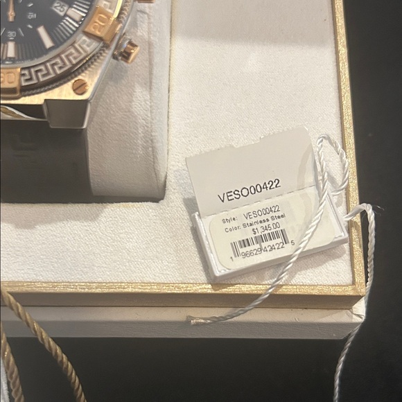 Versace Men's Watch in Black and Gold - Picture 3 of 9